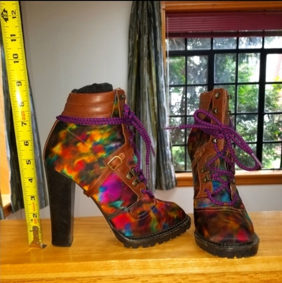 Erdem silk booties F/W 2010 - Picture 6 of 8